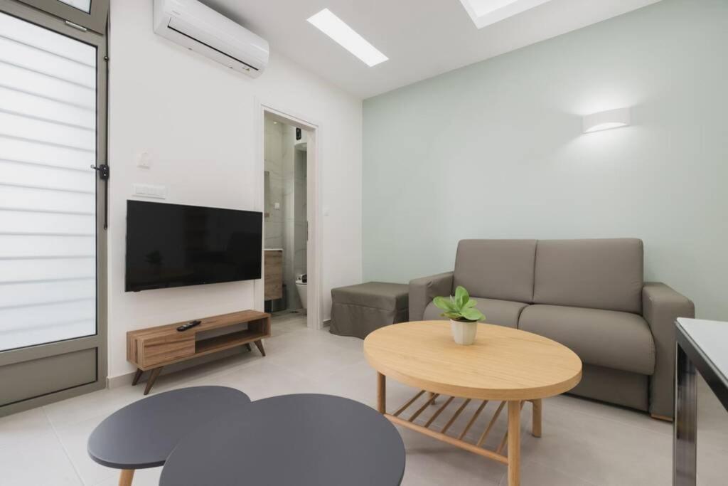 Peris 3 - Central Apt Near Old Town - Ac, Wifi La Canea Esterno foto